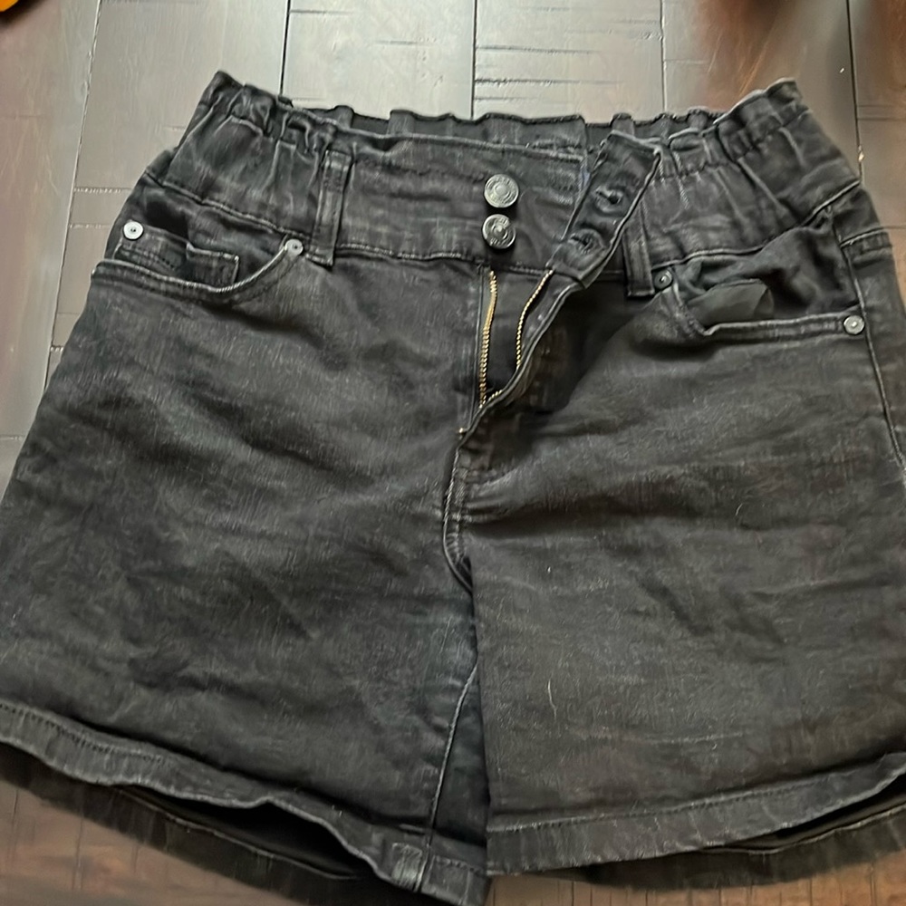 Indigo Rein black shorts size 3